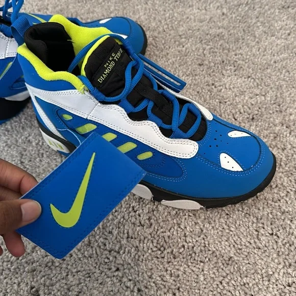 Nike Air Diamond Turf 2, Royal blue, Boys (Youth). No tag/box. - Picture 8 of 9